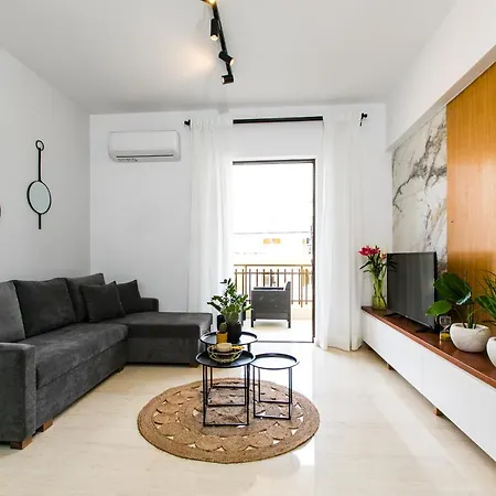 Apartment #avant_garde #beach 2',downtown 5' *